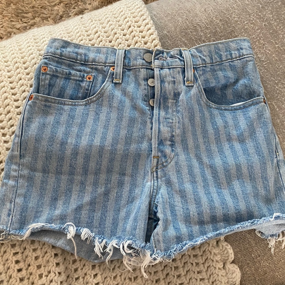 Levi’s high waist short